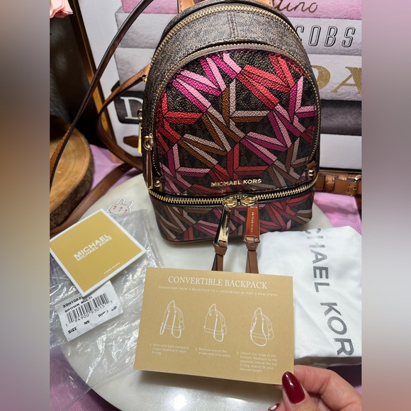 Michael Kors Rhea Zip 
Messenger Backpack Brown
Multi Geometric Pattern NWT - Picture 13 of 17